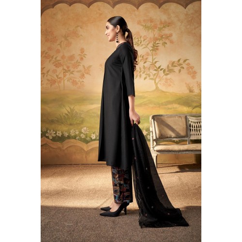 Black Straight-cut Muslin Elegant Ensemble Kurta Set With Dupatta | Stylish | Classy | Festive wear 